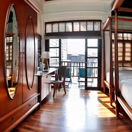 Avillion Port Dickson Hotel Bagian luar foto A room at the E and O