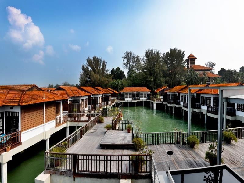 Avillion Port Dickson Hotel Bagian luar foto The Village