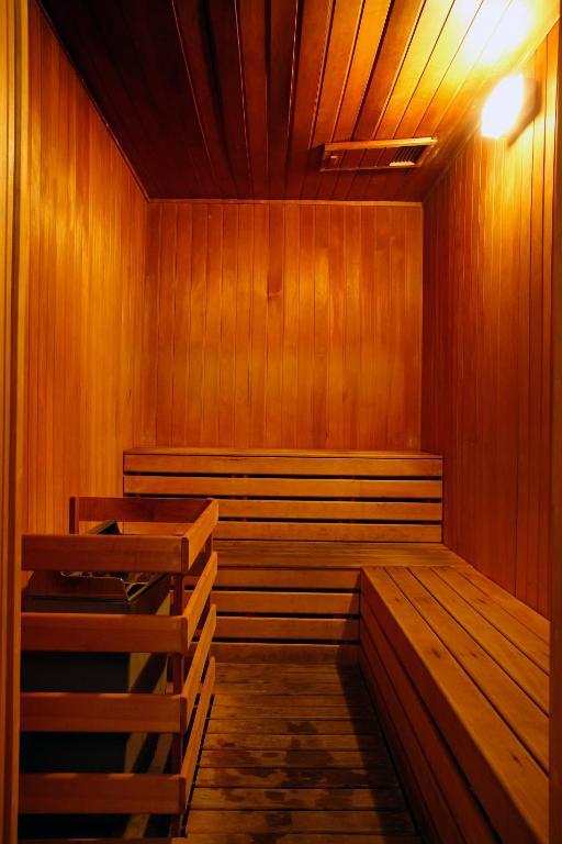 Avillion Port Dickson Hotel Bagian luar foto A Finnish sauna