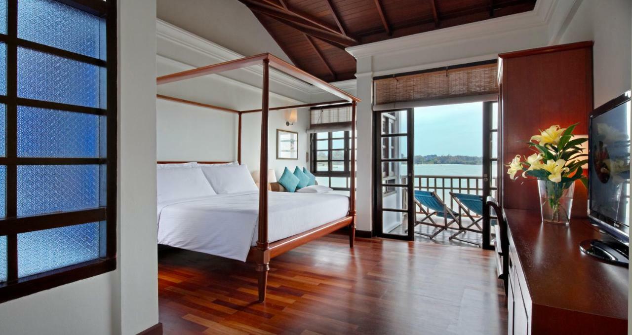 Avillion Port Dickson Hotel Bagian luar foto